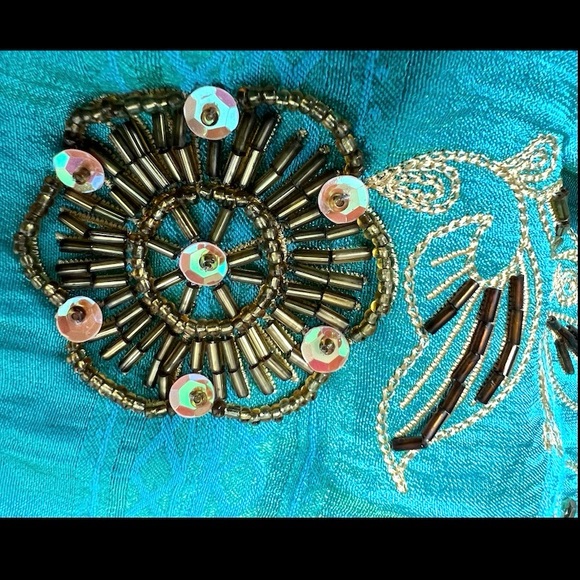 🆕🎁Gold embellished silk-like bright turquoise shoulder purse-vintage-like new - Picture 6 of 16
